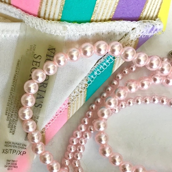 Victoria’s Secret Gold Shimmer Stripe Triangle Halter Bikini Top Size XS - Picture 8 of 9